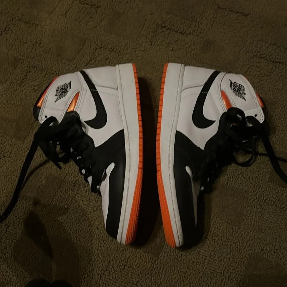 Nike Air Jordan 5.5Y(fits 61/2W) - Picture 3 of 4